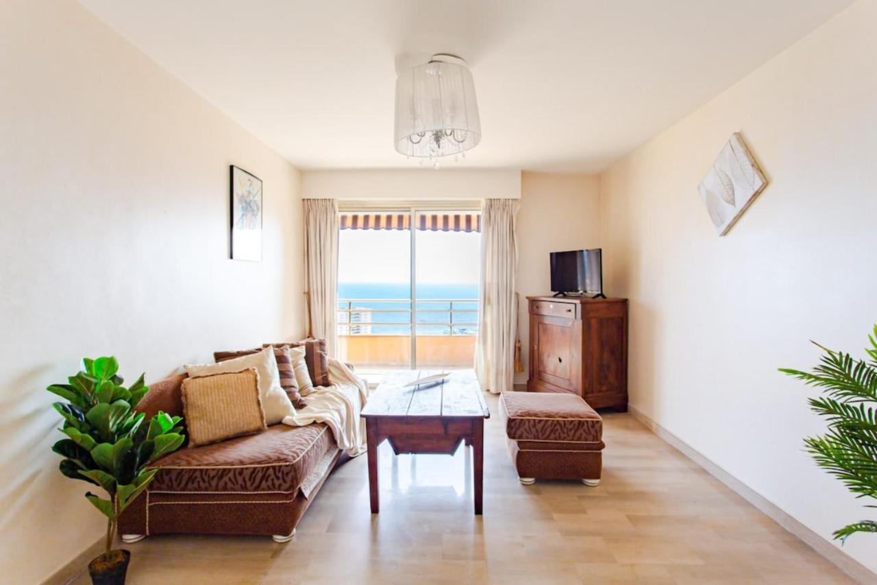 Apartamento Air-conditioned Furnished With 2 Bedrooms & Sea View Terrace *